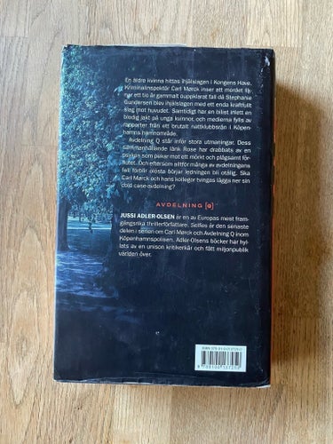 Selfies - Jussi Adler-Olsen. Inbunden bok.
