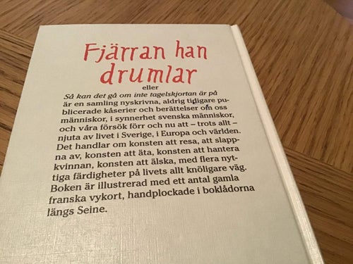 FJÄRRAN HAN DRUMLAR AV HERMAN LINDQVIST