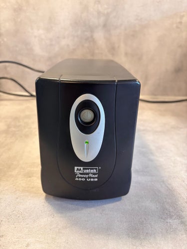 Mustek PowerMust 400 USB UPS