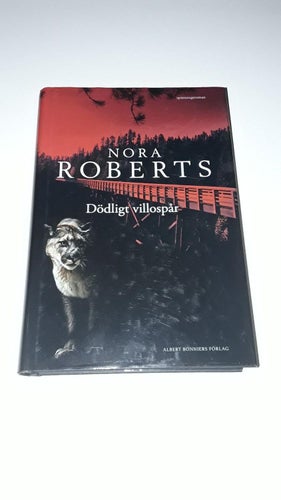 Nora Roberts - Dödligt villospår (Inbunden) Spänning