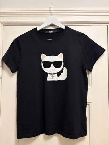 Karl Lagerfeld svart t-shirt, storlek S