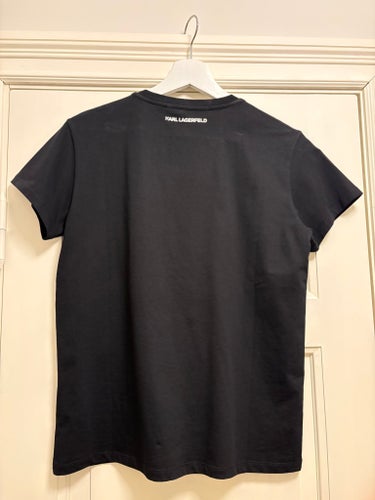 Karl Lagerfeld svart t-shirt, storlek S