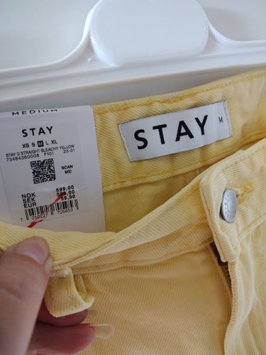 STAY gula byxor, storlek M