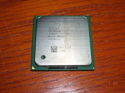 Intel  P4/Celeron 2400 Mhz 400Mhz buss 128Kb cash 478 socket
