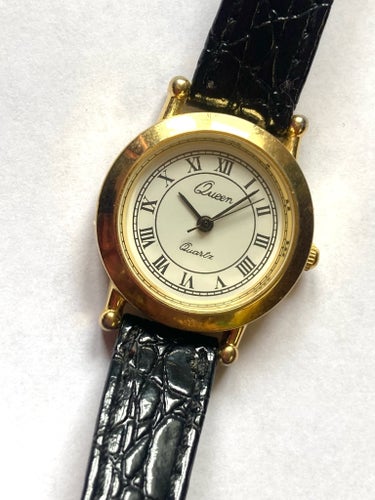Queen Quartz Damklocka med Svart Läderarmband