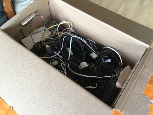 Blandade kablar och adaptrar