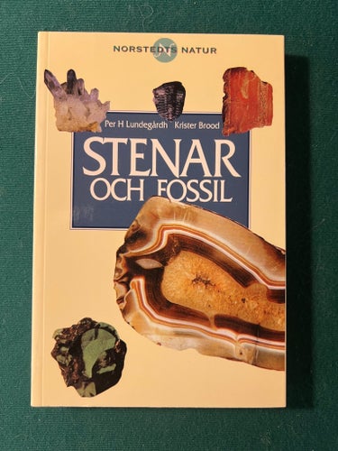 Stenar och Fossil av Per H. Lundegårdh och Krister Brood