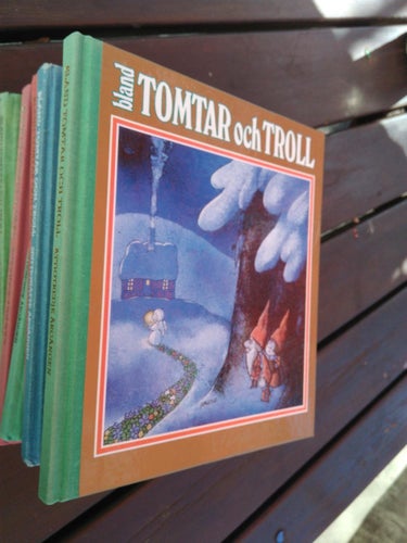 bland Tomtar och Troll åttiotredje årgången. bok, inbunden Very Fine plus