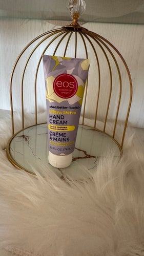 eos vanilla cashmere