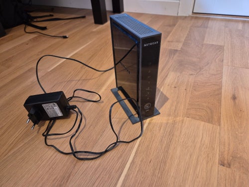 Netgear N300 Trådlös Gigabit Router WNR3500L v2 med Tomato FW