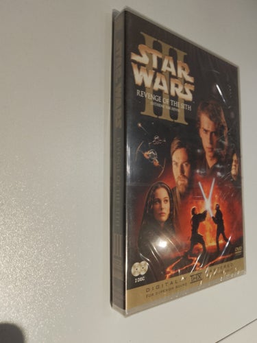 Star Wars Episode III: Revenge of the Sith (2-Disc Set)