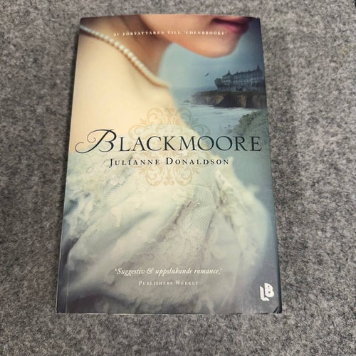 Julianne Donaldson - Blackmoore