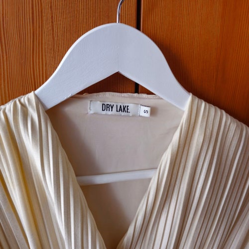 DRY LAKE strk S beige klänning Dompa dress