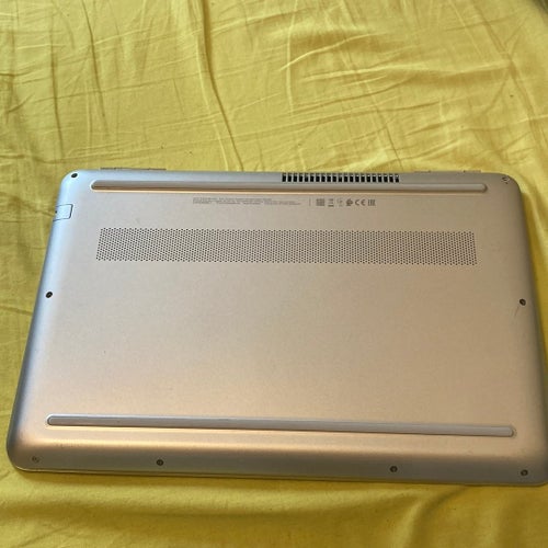 HP Pavilion (Intel i5 6th Gen / 8GB RAM / 256GB M.2 SSD) – Batteri ingår, helt f