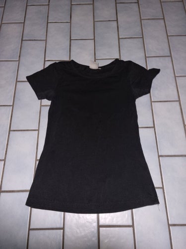 * Enfärgad T-shirt, storlek XS