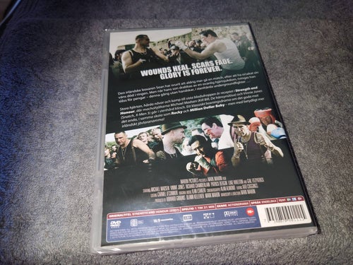 Strenght And Honour (inplastad), Michael Madsen, Vinnie Jones