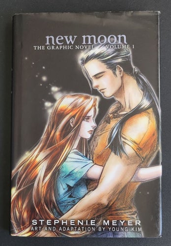 New Moon The Graphic Novel Volume 1 by Stephenie Meyer