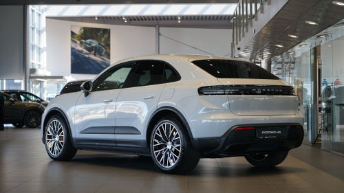 Porsche Macan 4