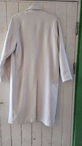 H&M beige/creamfärgade oversize kappa, storlek S