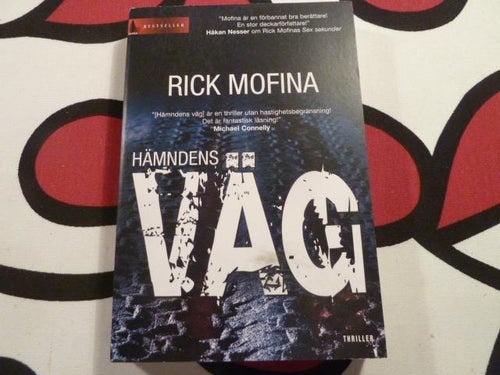 HÄMNDENS VÄG, R. MOFINA, 2010,  POCKET, BÖCKER