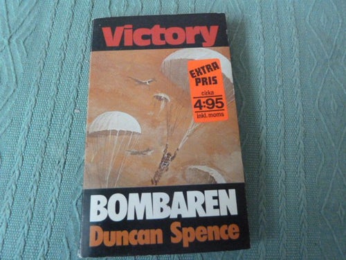 BOMBAREN, D.SPENCE, BOK, BÖCKER