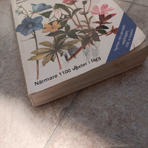 Bonnier's flora i färg av Richard Fitter, Alastair Fitter, Marjorie Blamey