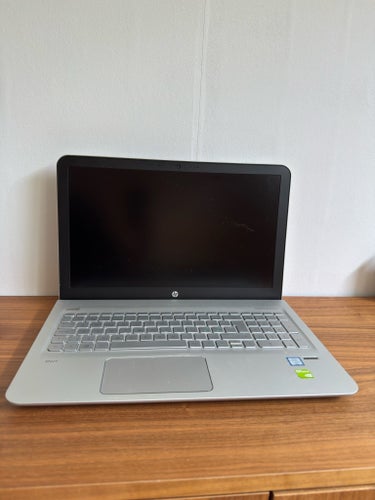 HP Envy bärbar dator med Intel Core i5-6200U 8GB ram 120gb ssd