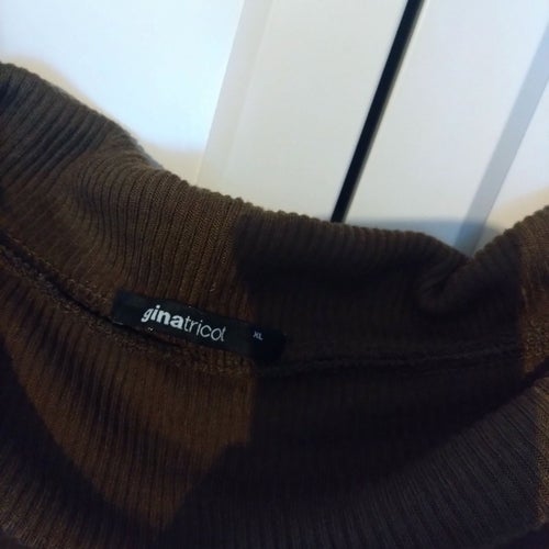 Gina Tricot grön off shoulder tröja, storlek XL
