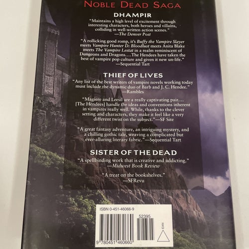 Traitor to the Blood | Barb & J.C. Hendee | Noble Dead Saga Series 1  | Inbunden