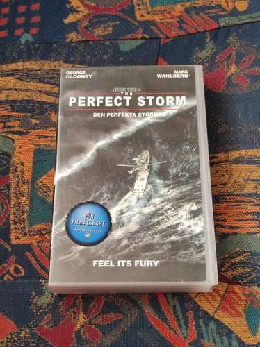 The Perfect Storm / Den Perfekta Stormen - George Clooney, Mark Wahlberg VHS)