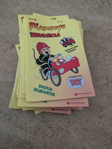 50 exemplar, Flammys Brandskola