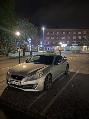 Hyundai Genesis Coupé 3.8 V6 350hk