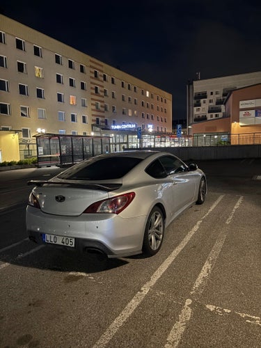 Hyundai Genesis Coupé 3.8 V6 350hk