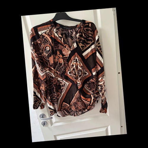 Betty Barclay brun/svart blus, storlek 48