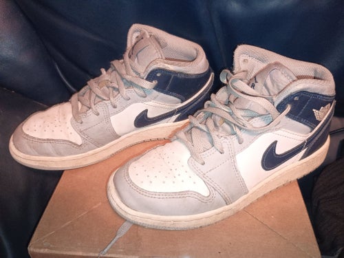 Nike Air Jordan 1 Mid Sneakers Grå/Vit/Blå strl. 36