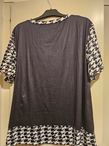 Svart topp, storlek 4XL