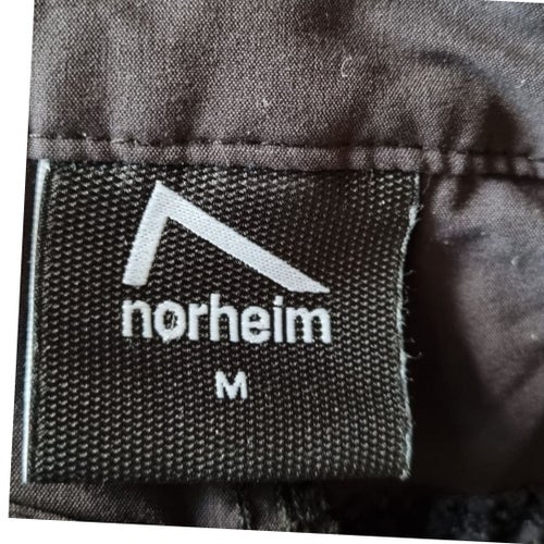 Norheim svarta capribyxor, storlek M