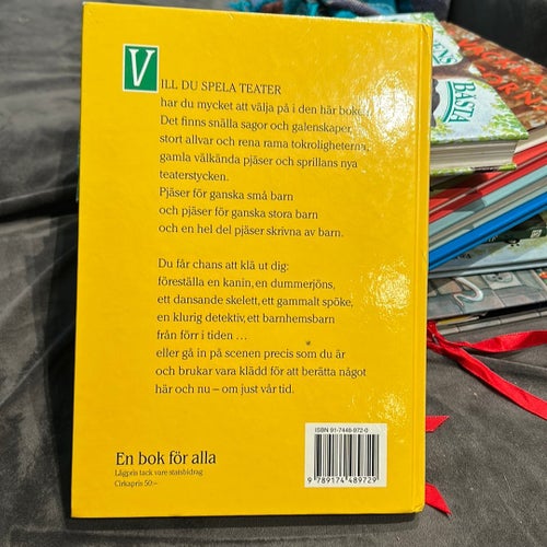 Barnens Pjäsbok av Siv och Gertrud Widerberg