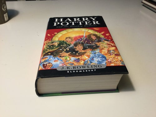 Harry Potter and the Deathly Hallows av J.K. Rowling, Bloomsbury(Inbunden)