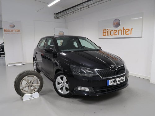 Škoda Fabia Skoda 1.2 TSI Style V-Däck ingår CarPlay-Bluetooth-Farthållar