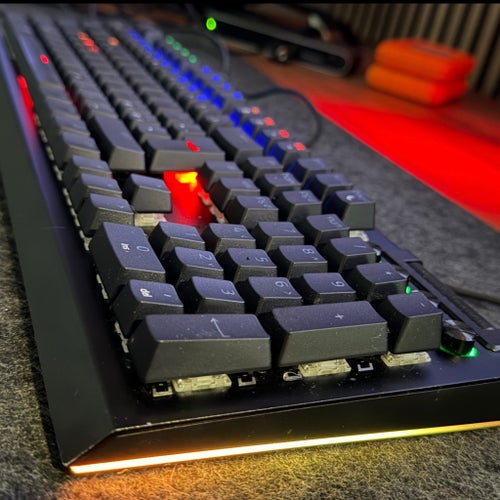 Razer BlackWidow V4 Gamingtangentbord (RZ03-0469) – Mycket fint skick