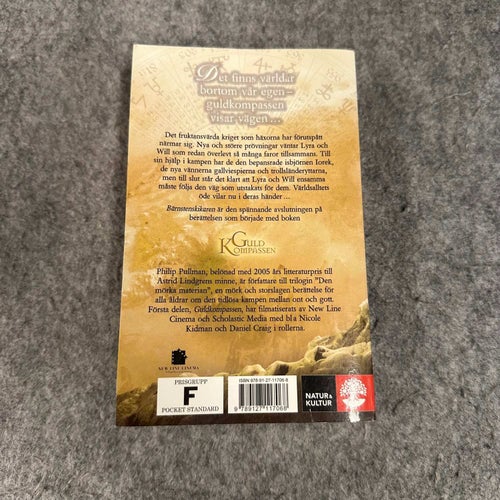 Phillip Pullman - Bärnstenskikaren - Den mörka materien del 3