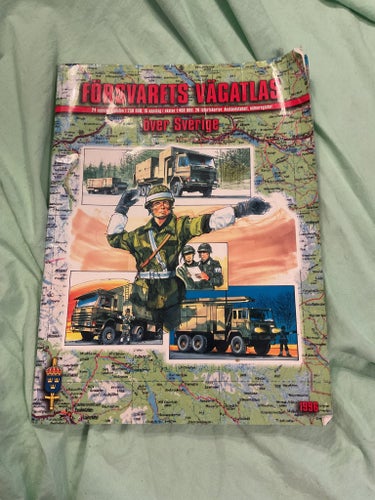 Försvarets vägatlas över Sverige 1996
