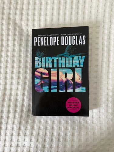 Birthday Girl av Penelope Douglas, 2019