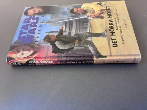 Star Wars: Episod I – Det mörka hotet