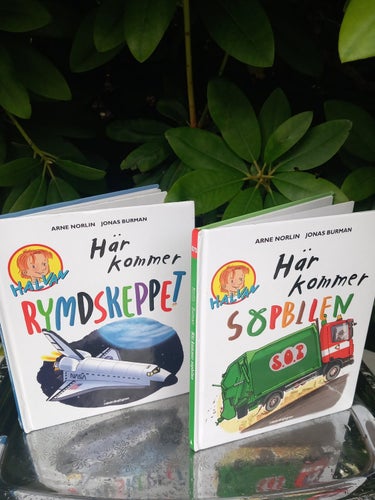 Här kommer Rymdskeppet / Sopbilen Arne Norlin Jonas Burman Klumpe Dumpe
