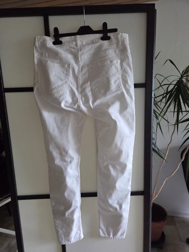H&M vita byxor, storlek EUR 44