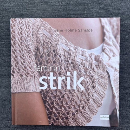 Feminint stickat av Lene Holme Samsøe, 2010