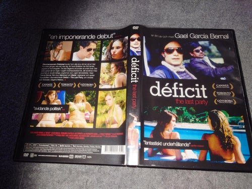 Deficit - The Last Party (av Gael Garcia Bernal)