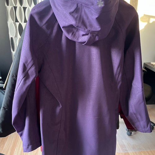 Ahkka Outdoor lila jacka, storlek 40